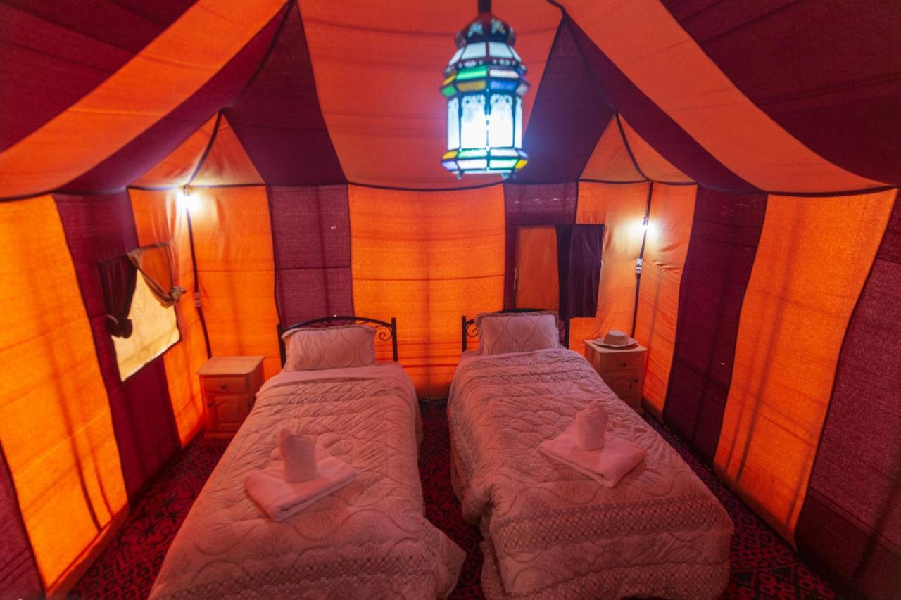 Отель Merzouga Traditional Tents With Heating Экстерьер фото