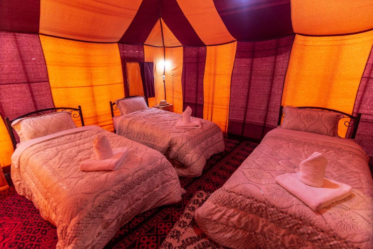 Отель Merzouga Traditional Tents With Heating Экстерьер фото