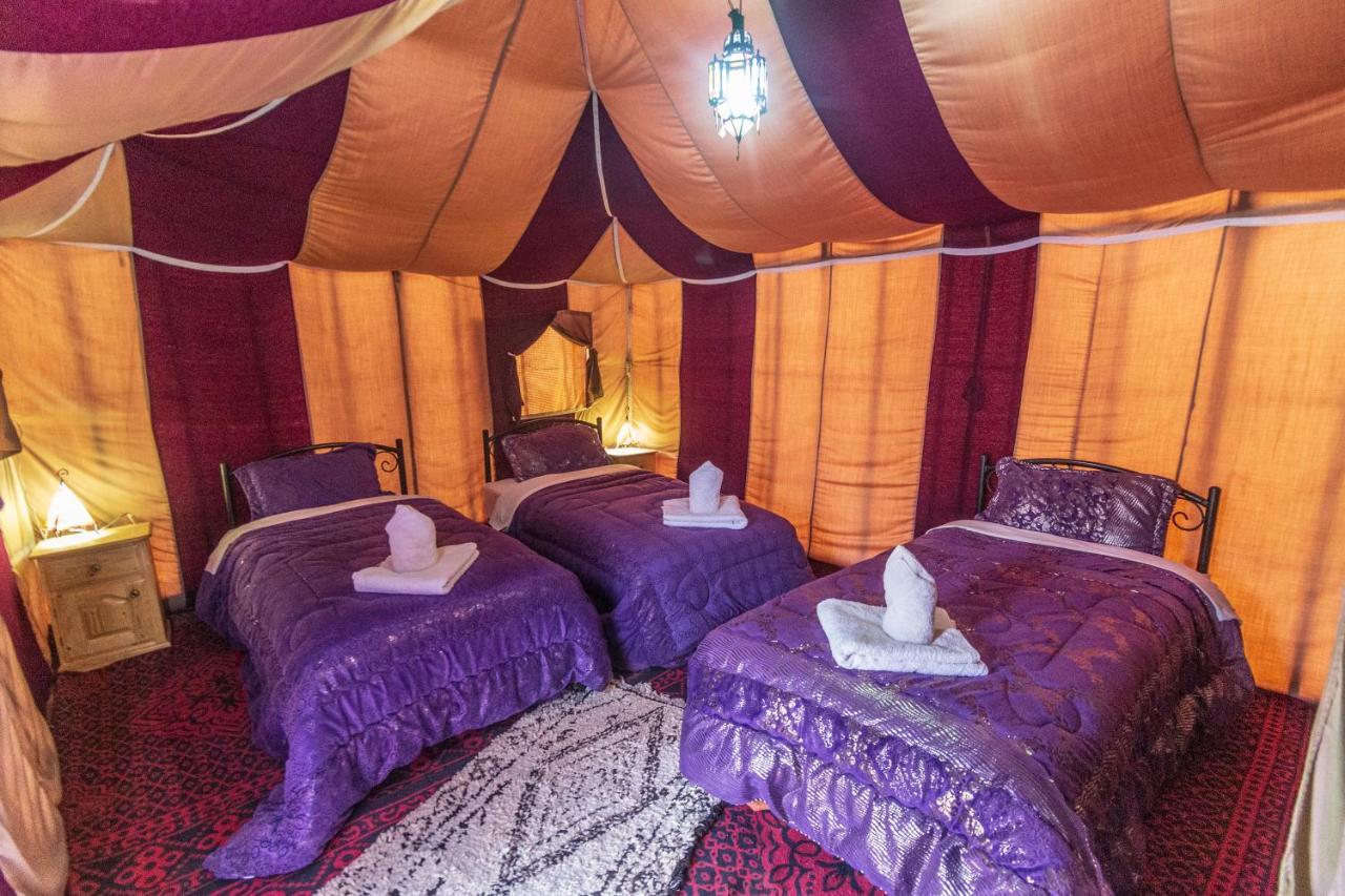 Отель Merzouga Traditional Tents With Heating Экстерьер фото